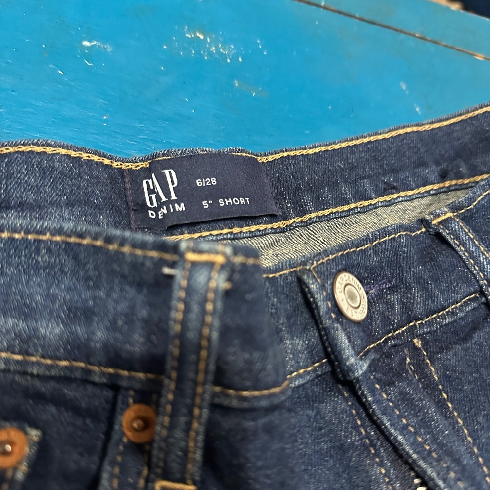 Gap 5” short